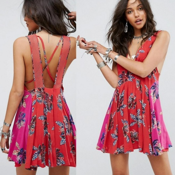 Free People Dresses & Skirts - FREE PEOPLE Floral Open Back Mini Red Dress